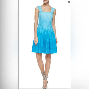 ! Diane von Furstenberg
Lesly Seamed Fit-and-Full Dress, Sky Ombre